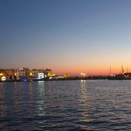 ヴィラ Torre Del Pizzo